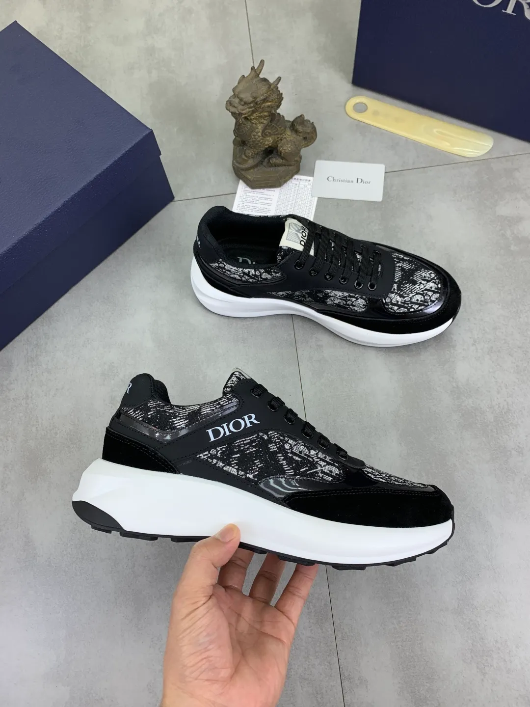 Men's Men's Shoes💰P420💰[New Style]🆘[Dior] 2025 Dior Original Lace-up Low-top Men's Shoes Classic casual shoes🔥This model is the official flagship model, with high quality and made by famous original designers. It is made of high-quality cowhide with original materials➕comfortable and breathable mesh lining➕pigskin insole. The perfect last shape and generous and fashionable design have attracted many consumers. Suitable for drivers to drive🚗. What you want is the best quality in the market. Color 4️⃣Code number: 38--44 (45 customized)
